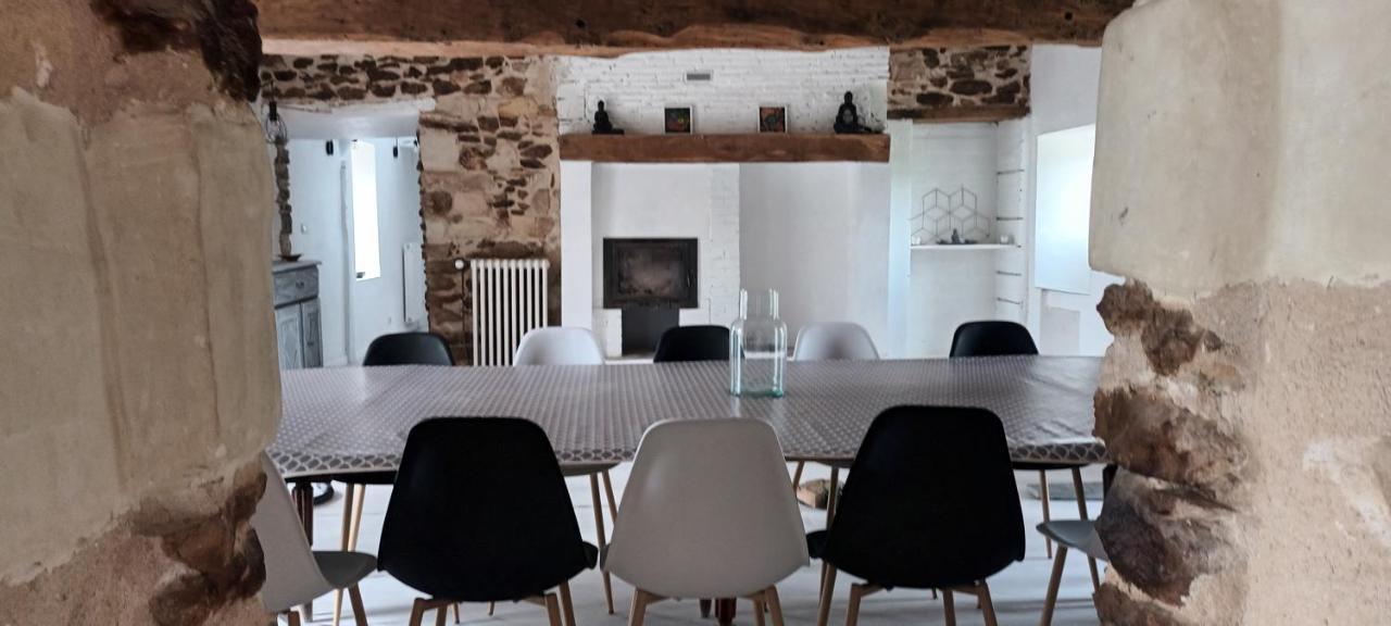 Maison De Campagne Seiches-sur-le-Loir Exterior foto